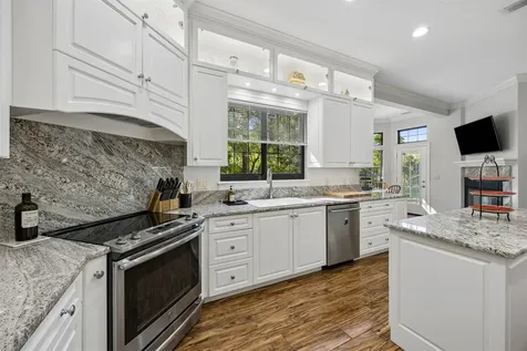184 River Oaks Drive Fernandina Beach FL 32034