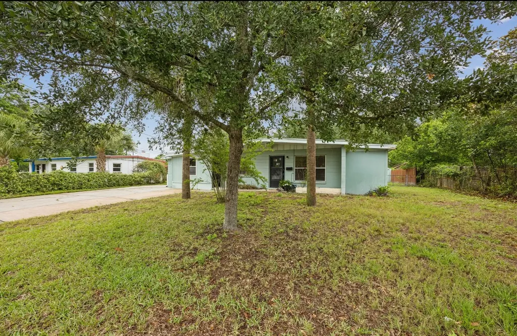 610 S 15th Street Amelia Island FL 32034