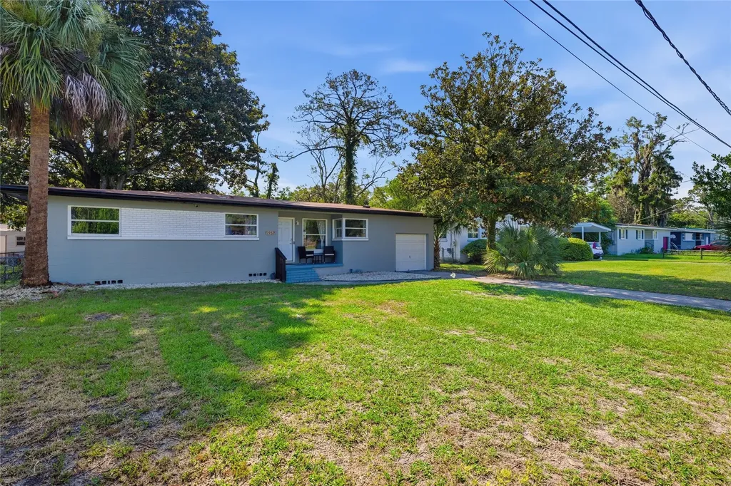 2959 Charme Drive Jacksonville FL 32277