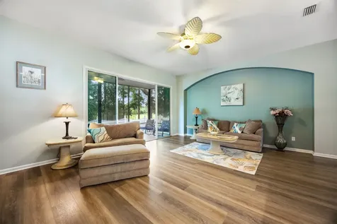 86154 Vegas Boulevard Yulee FL 32097