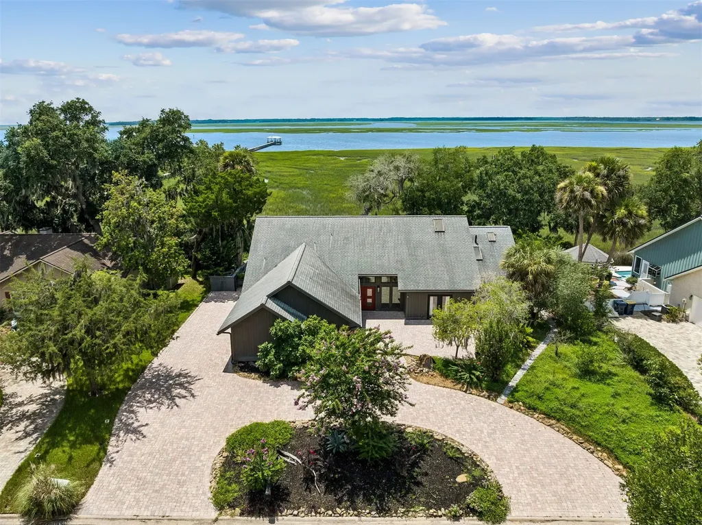 5425 Florence Point Drive Fernandina Beach FL 32034