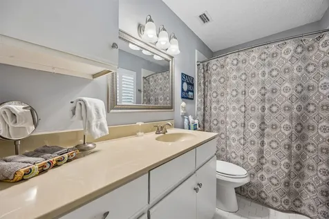 1821 Julia Street Fernandina Beach FL 32034