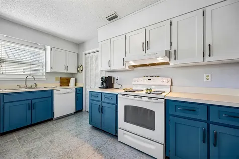 2734 Ocean Drive Amelia Island FL 32034