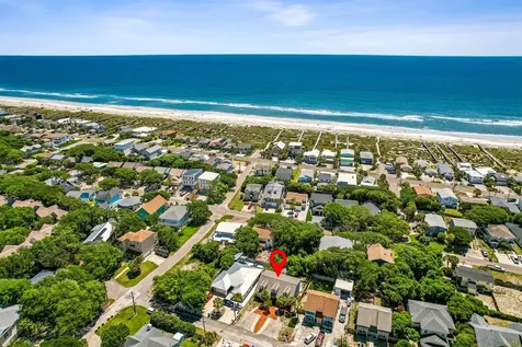2734B Ocean Drive Amelia Island FL 32034