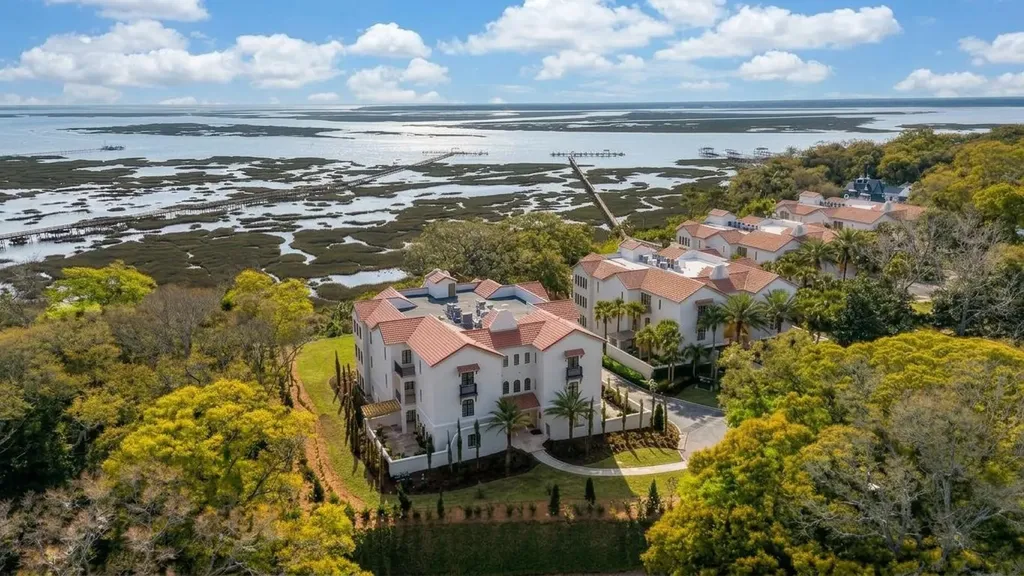 5073 First Coast Highway Fernandina Beach FL 32034