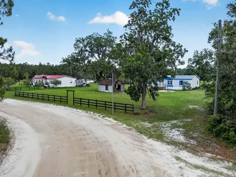 18494 Broken Arrow Road Hilliard FL 32046