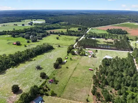 18494 Broken Arrow Road Hilliard FL 32046