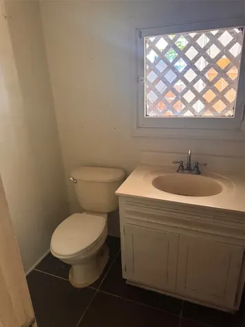 12746 Woodland Avenue Jacksonville FL 32218