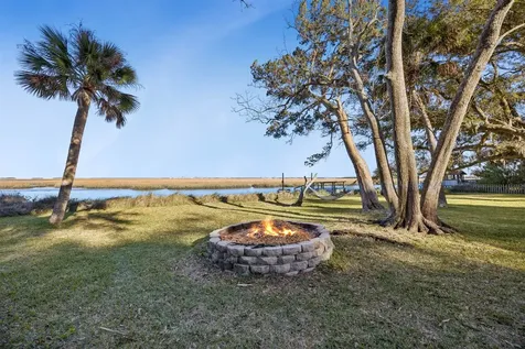 97146 Pirates Point Road Yulee FL 32097