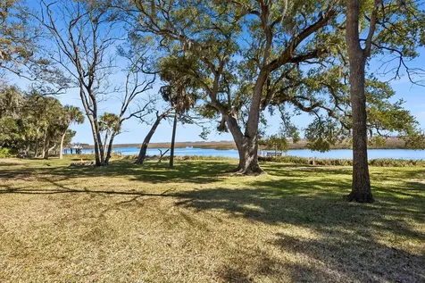 97146 Pirates Point Road Yulee FL 32097