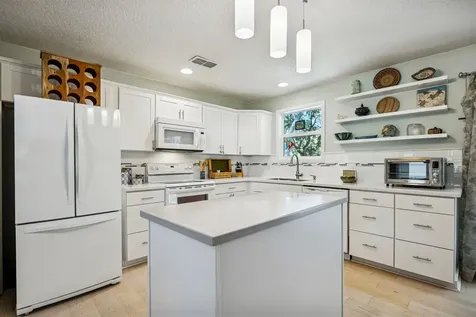 1102 N 15th Street Fernandina Beach FL 32034