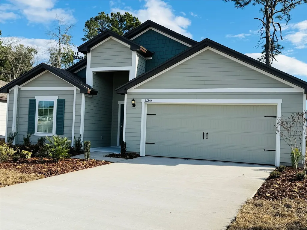 37255 Whisper Way Hilliard FL 32046