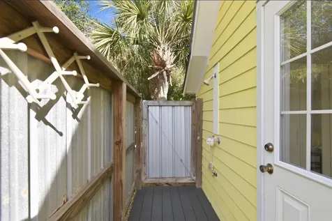 913 White Street Fernandina Beach FL 32034