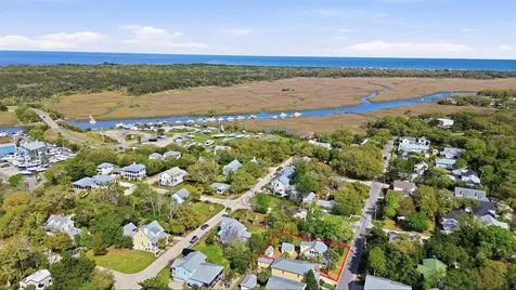 913 White Street Fernandina Beach FL 32034