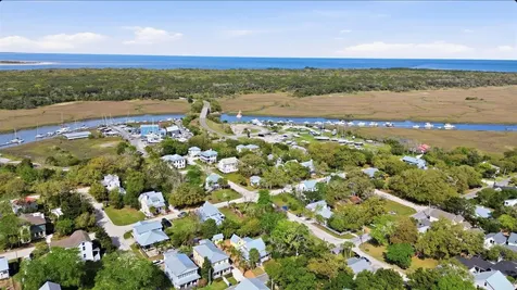 913 White Street Fernandina Beach FL 32034