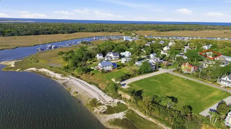 913 White Street Fernandina Beach FL 32034
