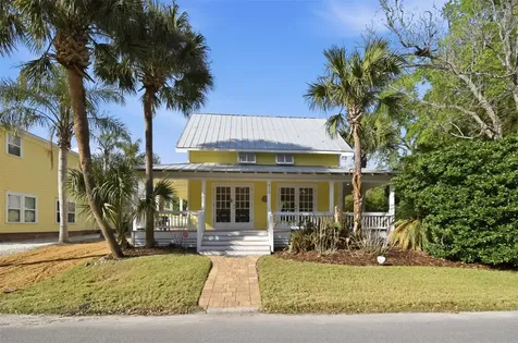 913 White Street Fernandina Beach FL 32034