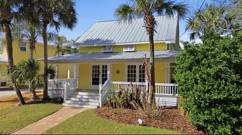 913 White Street Fernandina Beach FL 32034