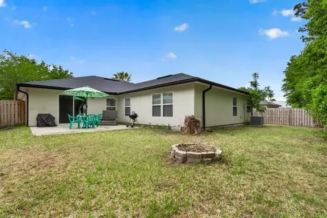 1472 Dunns Lake Drive Jacksonville FL 32218