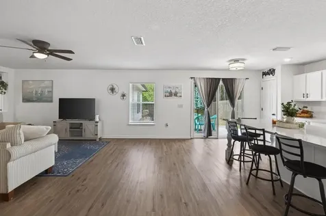 1472 Dunns Lake Drive Jacksonville FL 32218