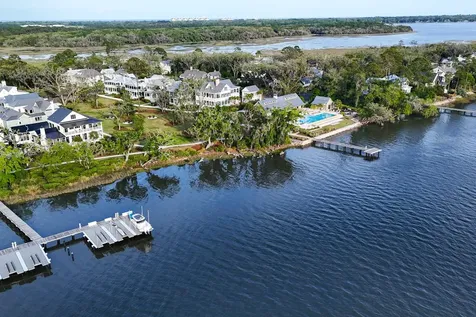 129 Crane Island Drive Fernandina Beach FL 32034