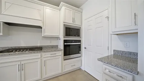 293 Continuum Loop Yulee FL 32097