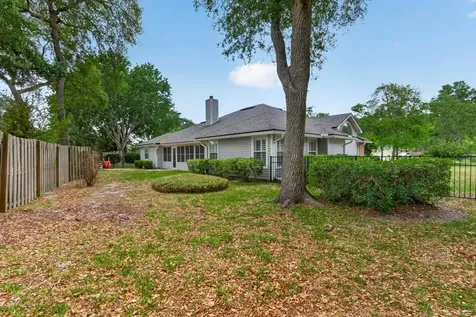 1525 Stratford Court St Johns FL 32259