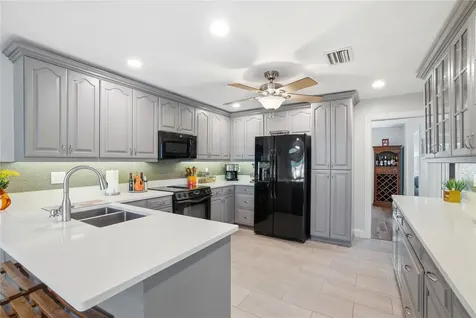 535 Mandalay Road Orlando FL 32809
