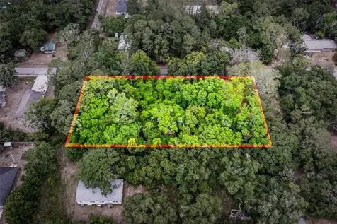 27130 Kentucky Street Hilliard FL 32046