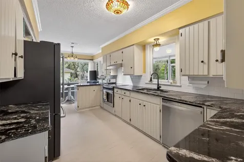 1860 Highland Drive Fernandina Beach FL 32034