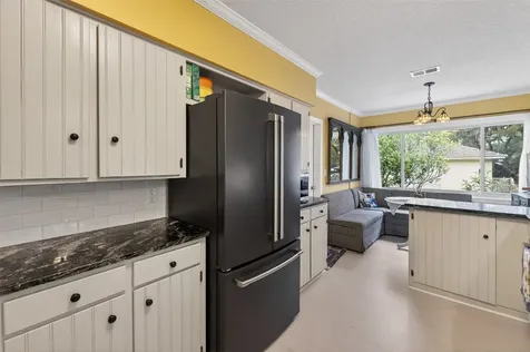 1860 Highland Drive Fernandina Beach FL 32034
