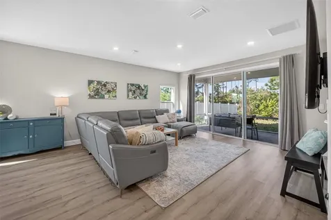 95113 Lock Street Fernandina Beach FL 32034