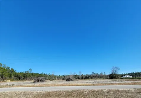 472749 Middle Road Hilliard FL 32046