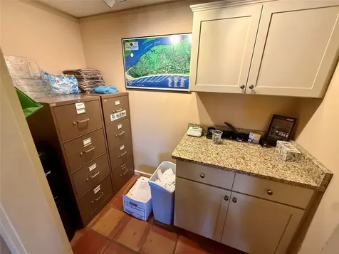 4856 First Coast Hwy, Suite 3 Fernandina Beach FL 32034