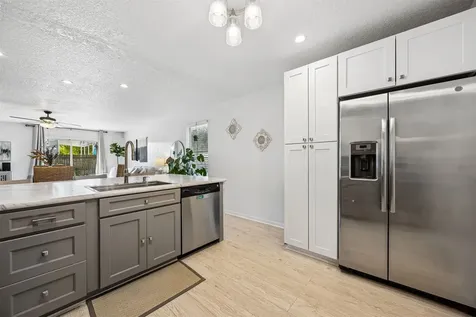 831 Division Street Fernandina Beach FL 32034