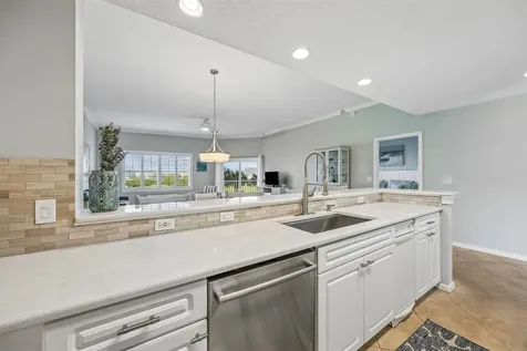 403 Tarpon Avenue Fernandina Beach FL 32034