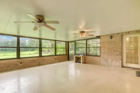 1242 King James Place Jacksonville FL 32218