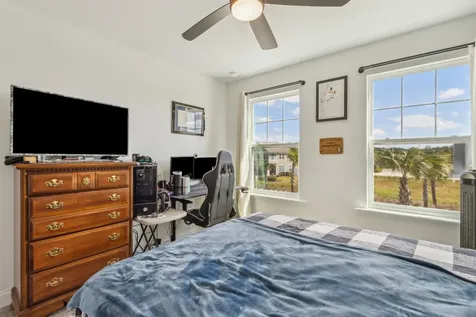213 Daydream Avenue Yulee FL 32097