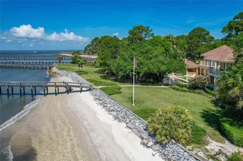 105 Long Point Drive Fernandina Beach FL 32034