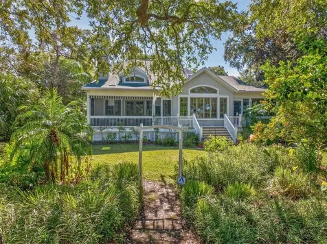 136 Long Point Drive Fernandina Beach FL 32034