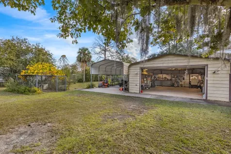 101 Palmland Avenue Satsuma FL 32189