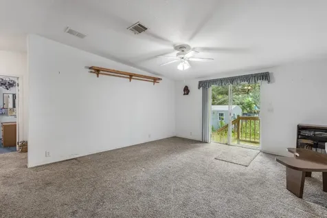 101 Palmland Avenue Satsuma FL 32189