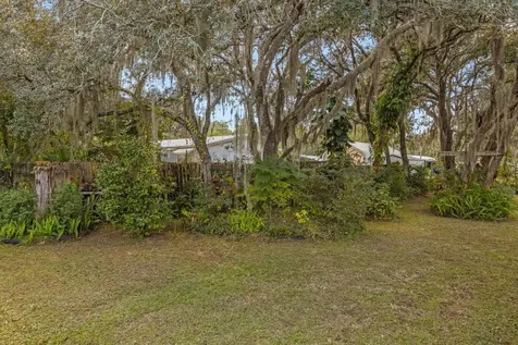 101 Palmland Avenue Satsuma FL 32189