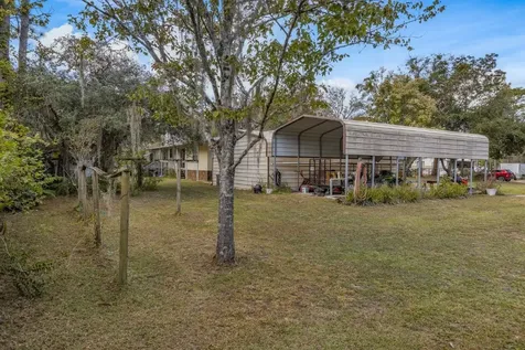 101 Palmland Avenue Satsuma FL 32189