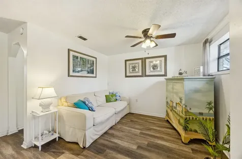 1306 S 4th Street Fernandina Beach FL 32034