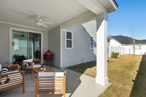 676 Palmetto Place Yulee FL 32097