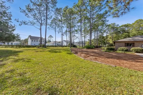 96111 Pirates Bluff Road Yulee FL 32097