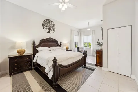 2415 Los Robles Fernandina Beach FL 32034