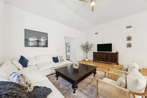 2415 Los Robles Fernandina Beach FL 32034