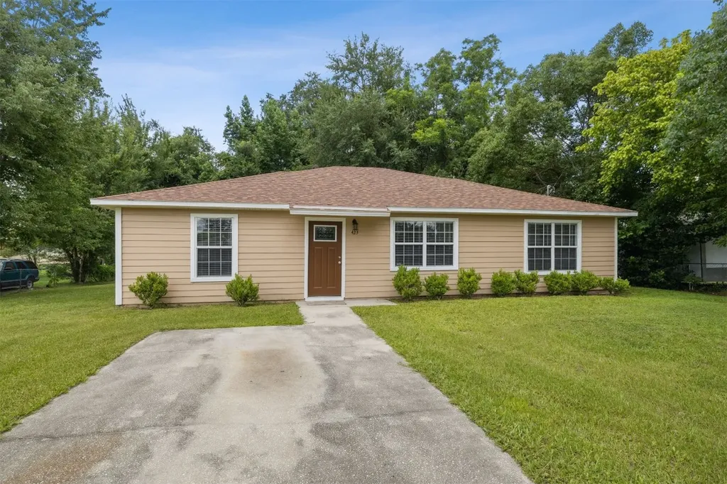 423 South Boulevard Macclenny FL 32063